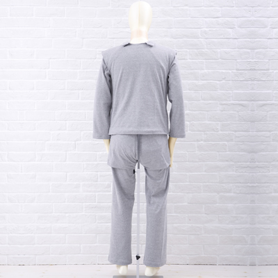 介護服上下（バックスタイル）